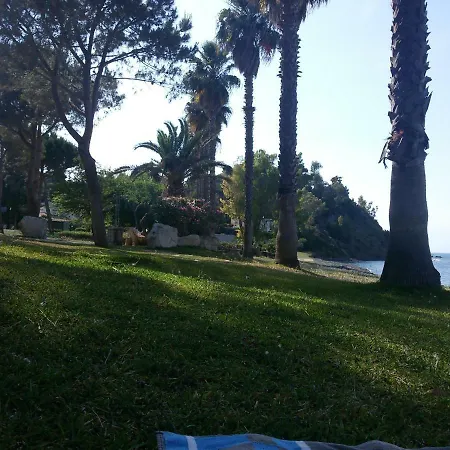 Giardini Di Baia Arcile *