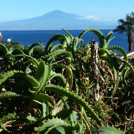 Appartamento Giardini Di Baia Arcile